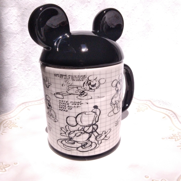 NWT Disney Mickey Mouse Sketchbook Covered Mug 17oz - Picture 5 of 7